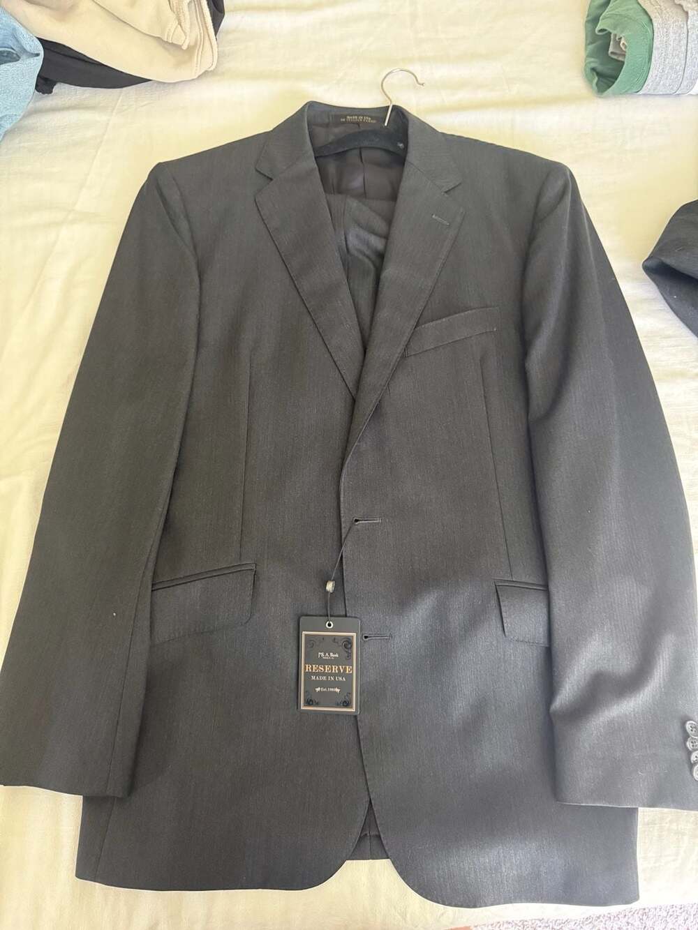Jos. A. Bank Reserve 100% Wool 2-Button Herringbone Suit - Size 42L/36R